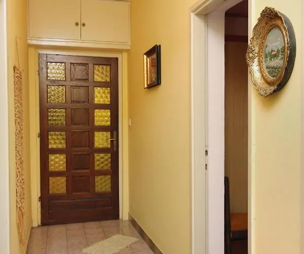 With A Parking Space Postira, Brac - 5618 Apartamento *